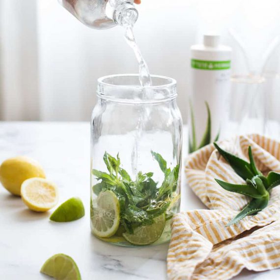 חבילת בסיס הכוללת: Formula 1, אלו ורה ושייקר מתנה